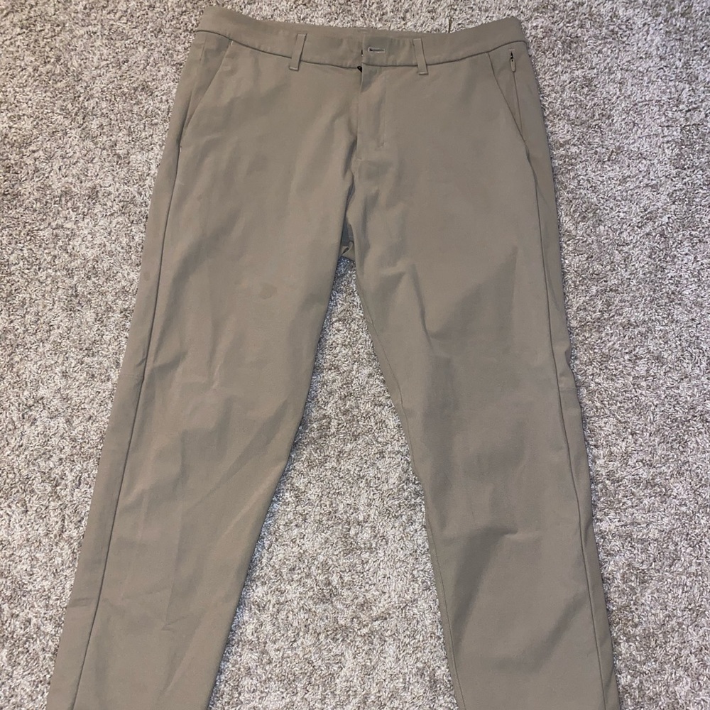 Lululemon Men’s Commission Slim Pant - Size 34.